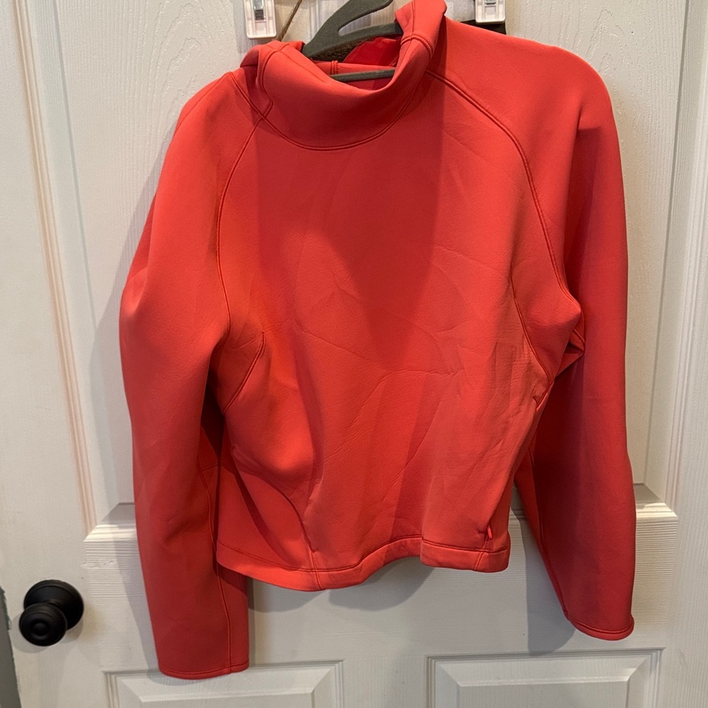Lululemon air wrap pullover
